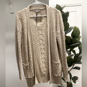 HOST PICK! 🤍NWOT PiNK ROSE Textured Cardigan 🤍